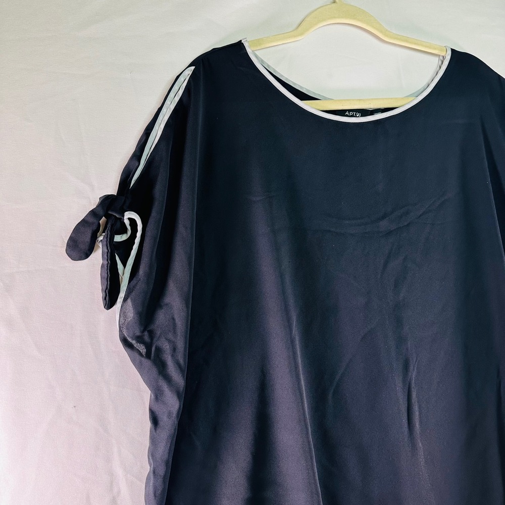 Apt 9 Black White Trim Top Peekaboo Short Sleeves Bow Detail Polyester Womens 1X - Picture 2 of 6